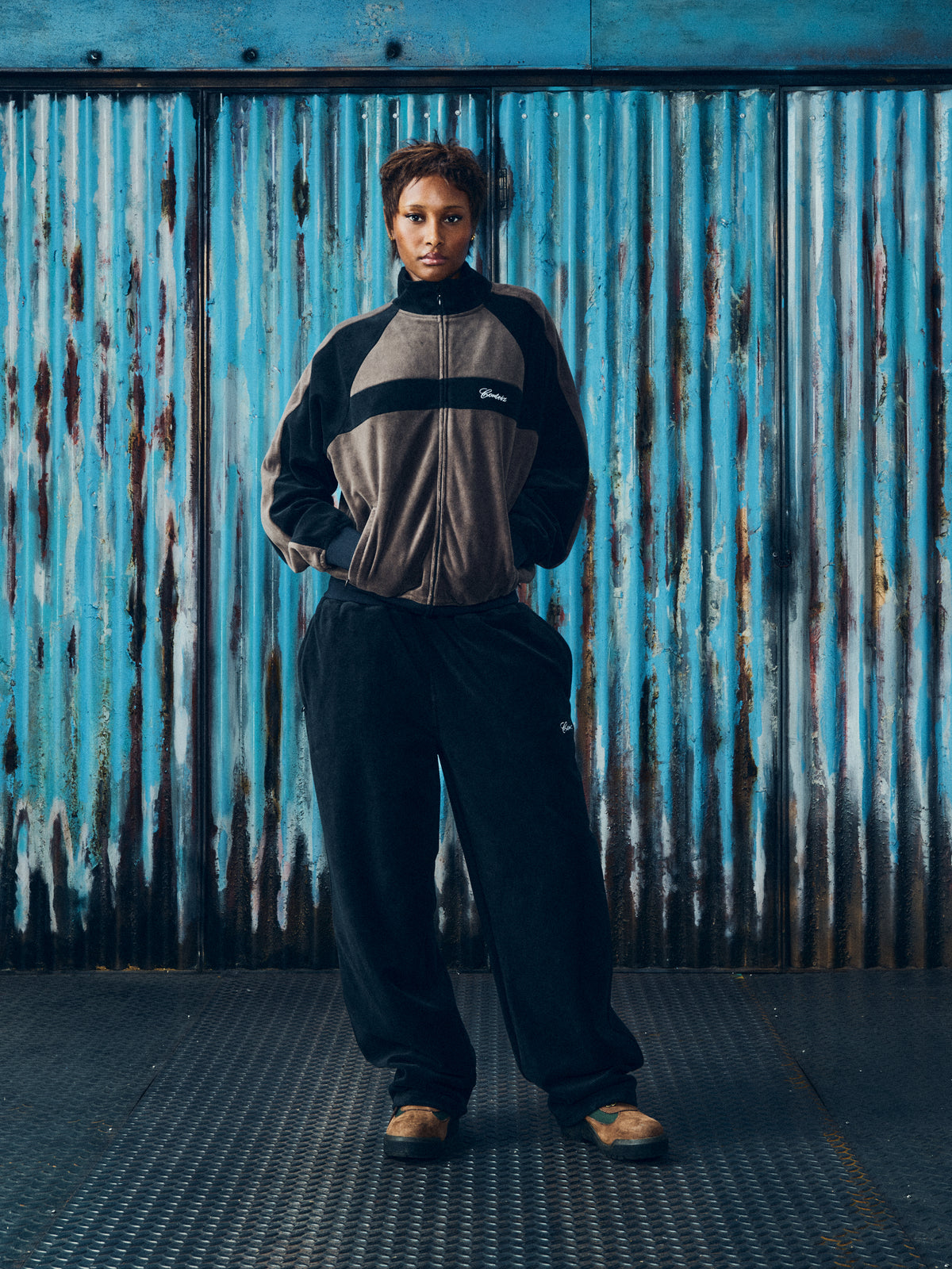 PISTA VELOUR TRACK PANT [BLACK]