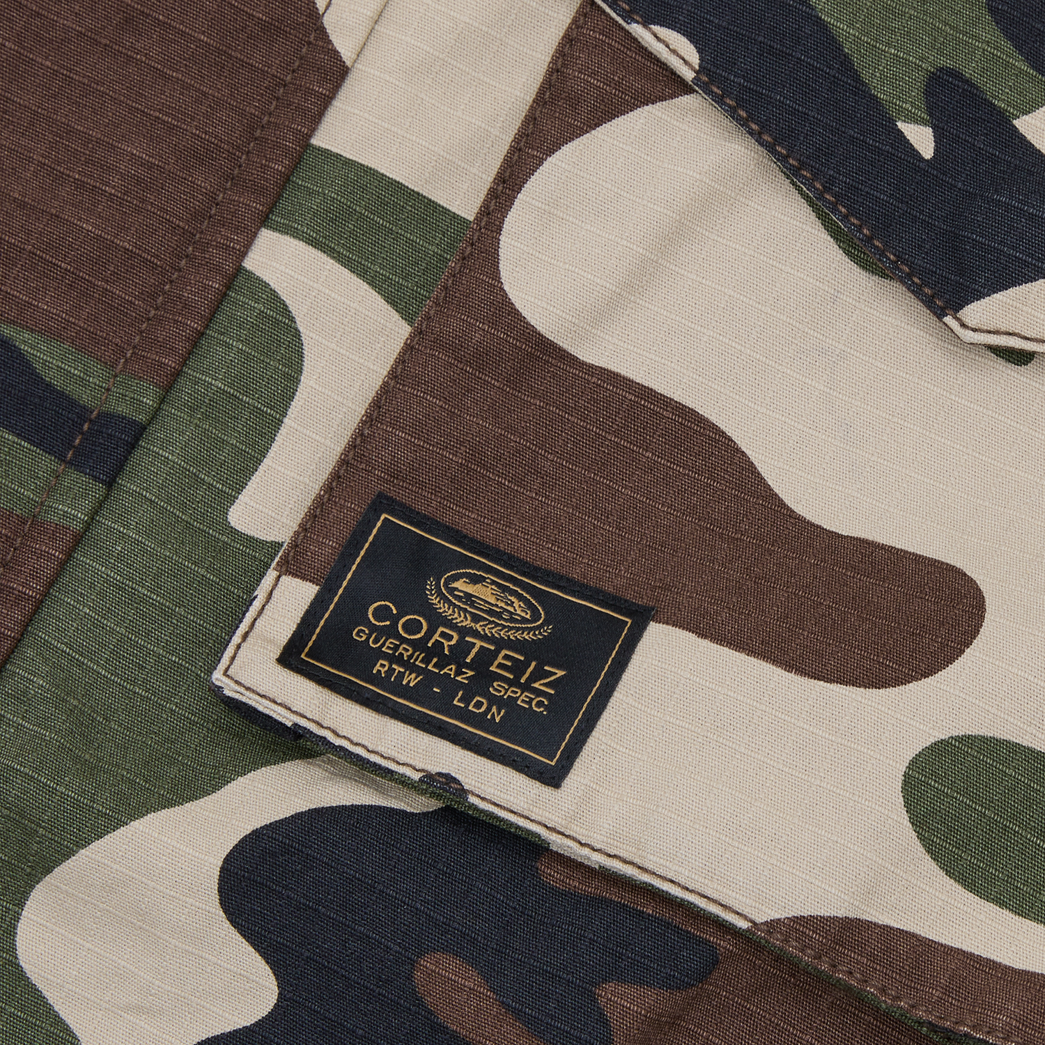 GUERILLAZ FIELD JACKET [WOODLAND CAMO]